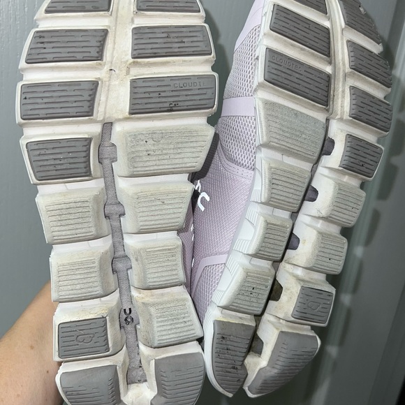 On Cloud Women’s 5 Lily Frost Size 8.5 GUC - Picture 5 of 6